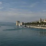Apartment Trogir City * Τρογκίρ